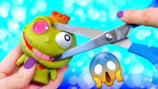 CORTANDO ✂️ 7 PELOTAS ANTIESTRÉS! Qué hay dentro? 😲