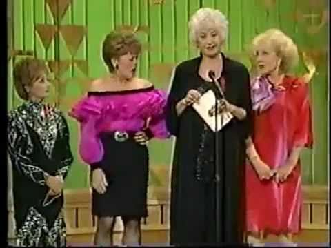 Video: Rue McClanahan Nettovärde: Wiki, Gift, Familj, Bröllop, Lön, Syskon