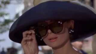 Breakfast at Tiffany&#39;s - Cab Whistle and Audrey Hepburn Sunglasses Pulldown (2)