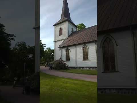 كنيسة قديمة في السويد 