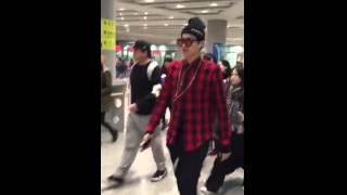 150125 Wu Yi Fan at Beijing airport [4]