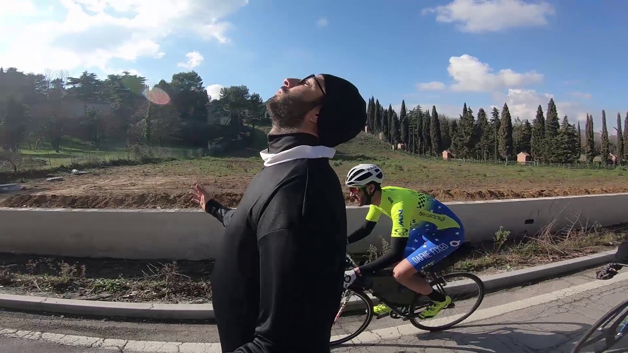 behind the scenes, overtaking priest on cyclist, slope 15%