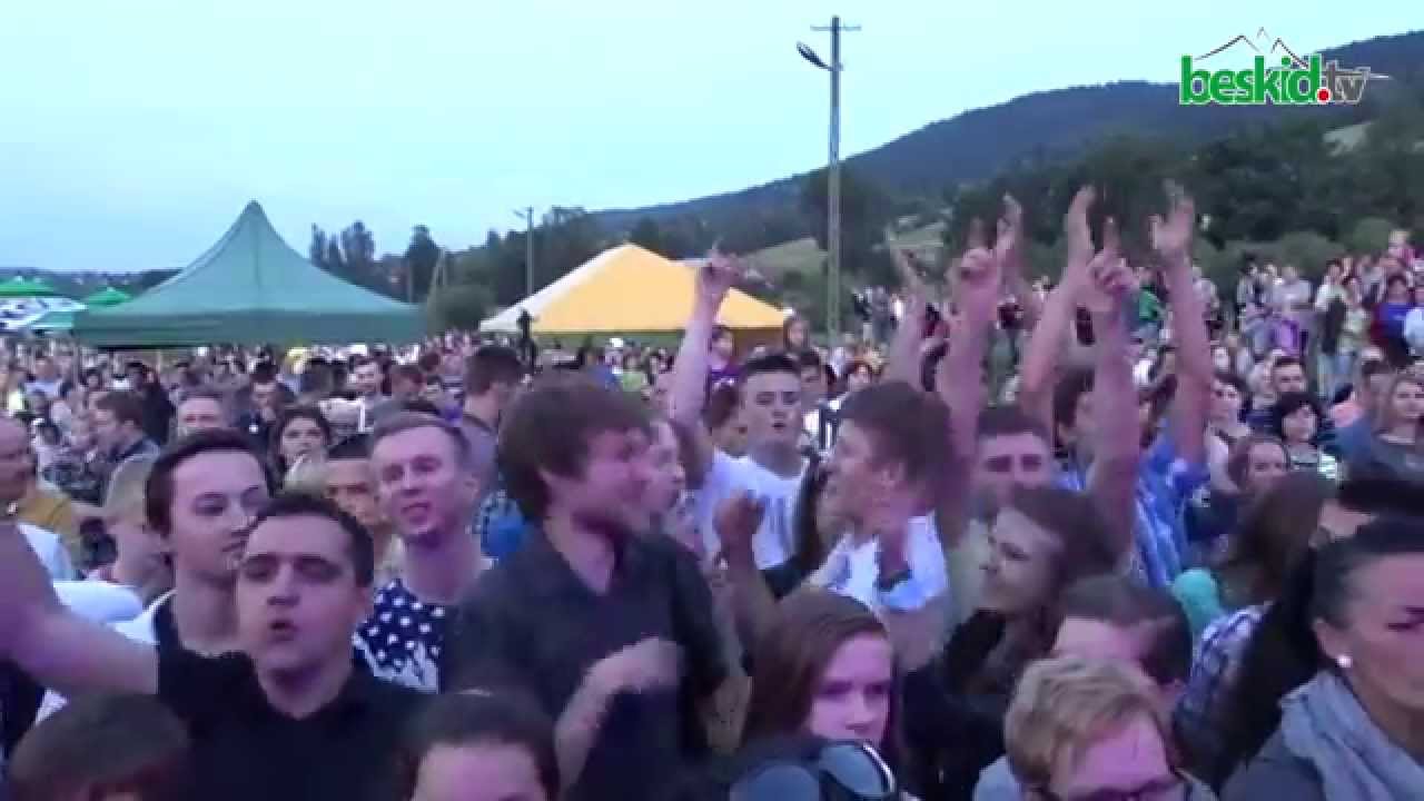 Lato w Dolinie Kamionki. Fragment koncertu zespołu Lachersi.