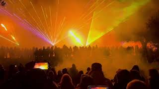 SPETTACOLO LASER CON FIAMME - Laser Show con effetti speciali- SPETTACOLI LASER PER EVENTI