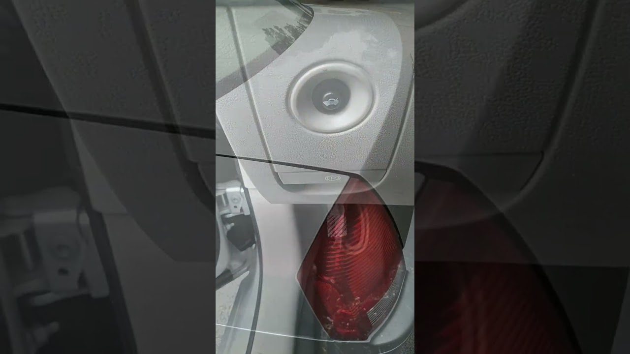 HOW TO PUSH TRUNK RELEASE BUTTON..