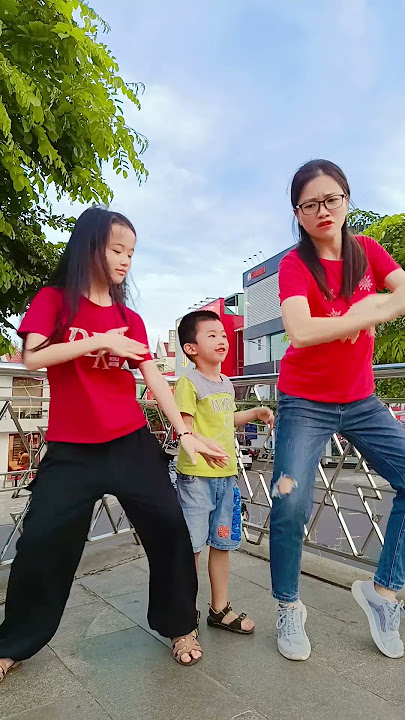 Điệu nhảy làng lá mà lạ lắm 🤣🤣🤣#funny