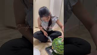 មែន​ស្រី​សាច់​ដុំ​ពោះ​ឪឡឹក​?? Watermelon belly girl