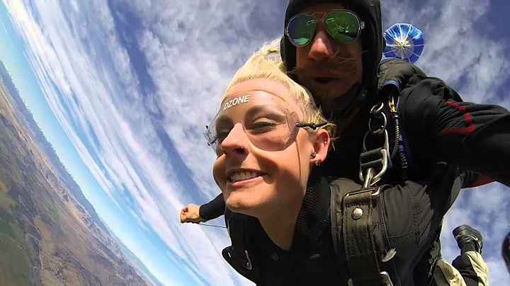 Kristin Swanstrom's Tandem skydive!