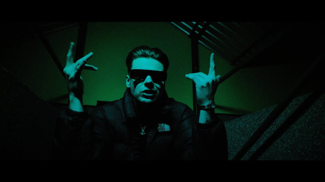 XVRY, Arecki ft. Idontexistanymore - Rapstar