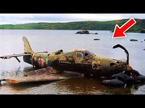 მამაკაცმა მიტოვებული თვითმფრინავი იპოვა და გადაწყვიდა შიგნით შეეხედა!