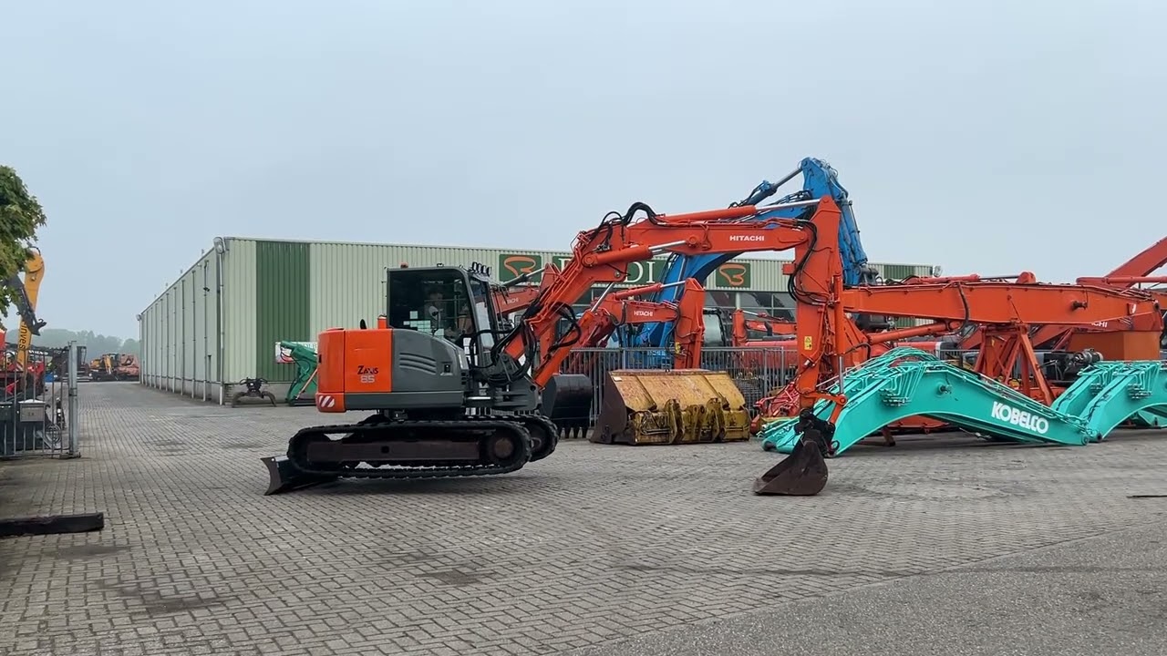 Hitachi ZX 85USBLC-3 2011 - YouTube