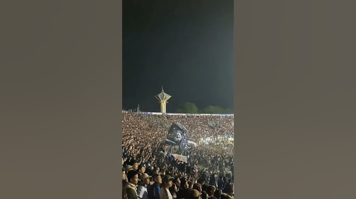 Detik -detik Sebelum Terjadi Kerusuhan Pada Pertandingan AREMA VS PERSEBAYA #AREMA #PERSEBAYA