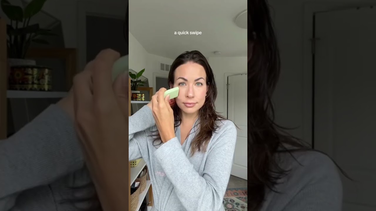 Beam, bronze and boost, on-the-go! ✨ 