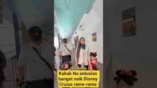Keseruan Atta halilintar dan Aurel hermansyah liburan ke Singapura