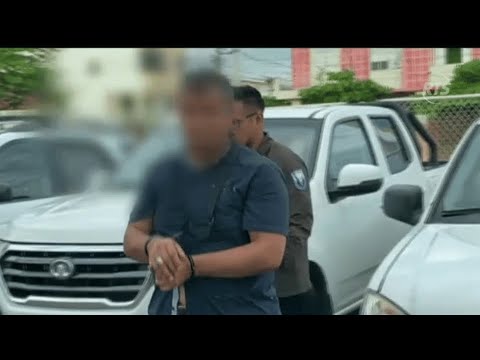 Detienen a supuesto sacerdote acusado de abuso sexual a menores - YouTube