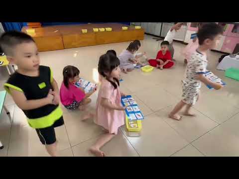 Tiết dạy phát triển nhận thức Xếp tương ứng 1-1 theo cặp có liên quan .