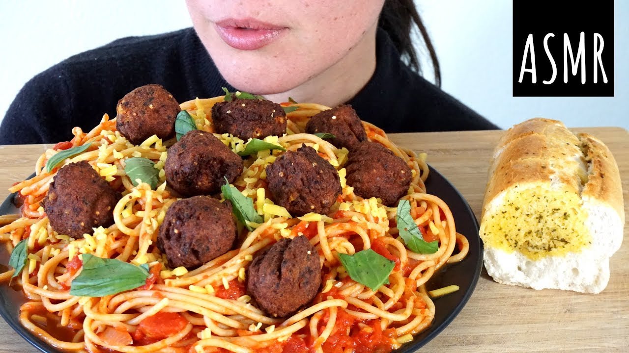 ASMR Eating Sounds: Spaghetti and Veggie Balls (No Talking)