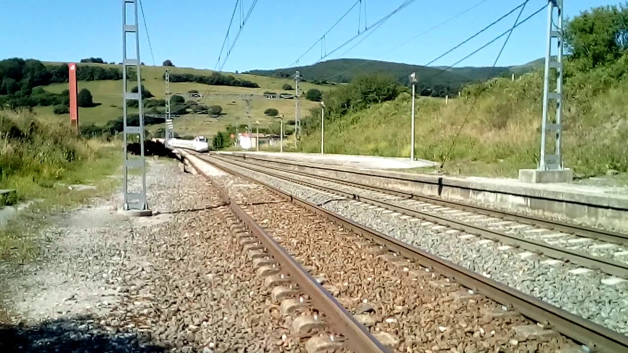 Alvia S130 Madrid-Santander en Pesquera (Cantabria)10/07/2019