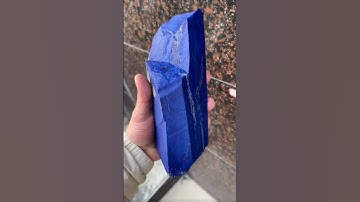 Bí mật ẩn giấu trong Lapis Lazuli – viên đá của các vị thần