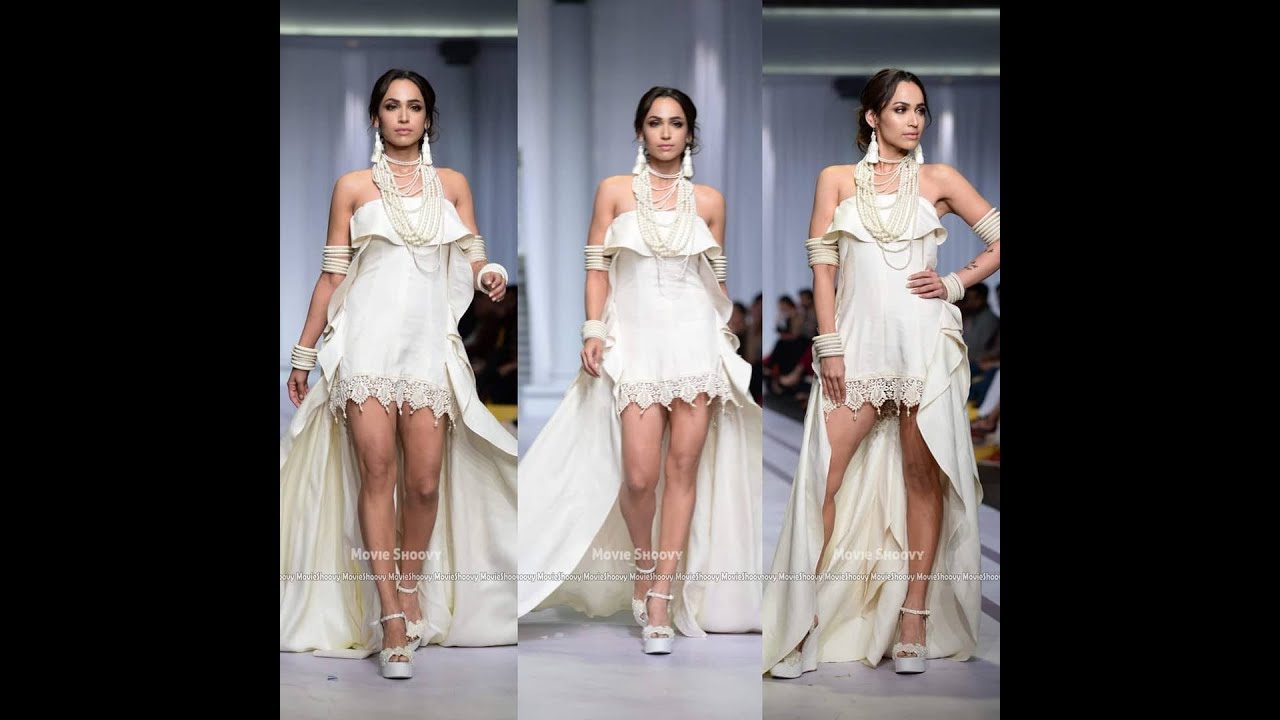 Faryal Mehmood Walk on Ramp at Pantene Hum Showcase