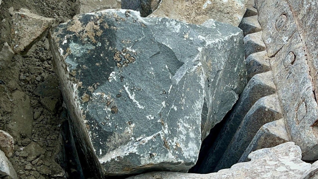 WORLD'S BIGGEST Rock Crusher DESTROYSGIANT Mountain Stone! 