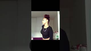 Alyssa Danse Sur Cardi B