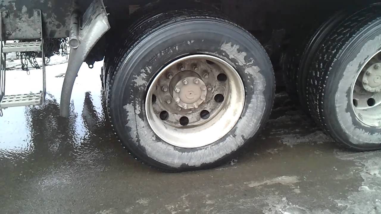 Seating a bead with Starter Fluid. YouTube