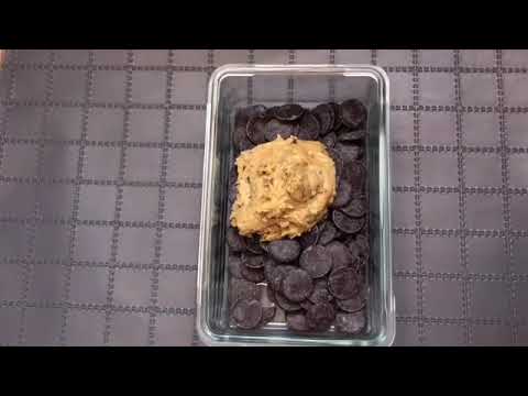 Vídeo: Fudge De Mantequilla De Maní Con Llovizna De Chocolate
