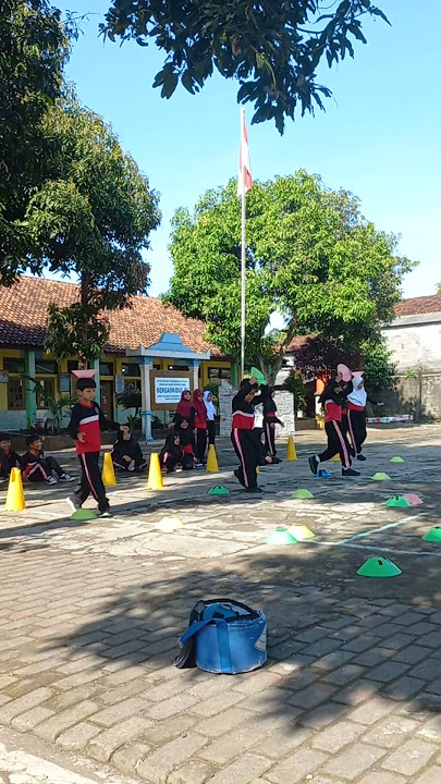 Variasi gerakan lokomotor dan kombinasinya #kelas3 #pjoksd