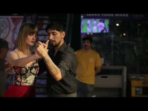 Elise Barbot & Roque Bravo - Hotel viajeros