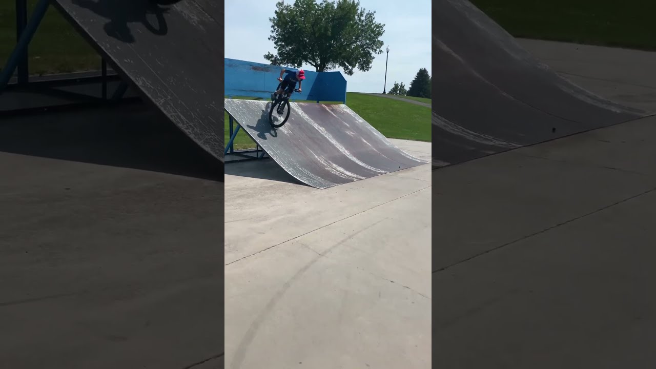 He Jumped Over A Person Mtb Mtbjumps Tuttio