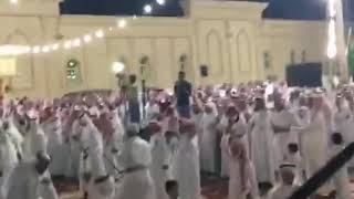 العريس رمى البشت وقدم فاصل جنوني بالسيف