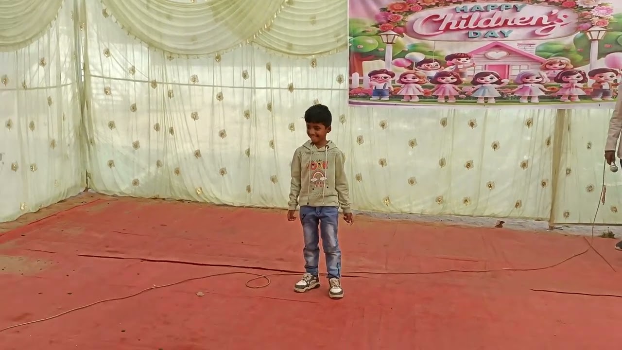 😂💃 Adorable & Funny Dance Performance!Senior KG student Prince Sonwane