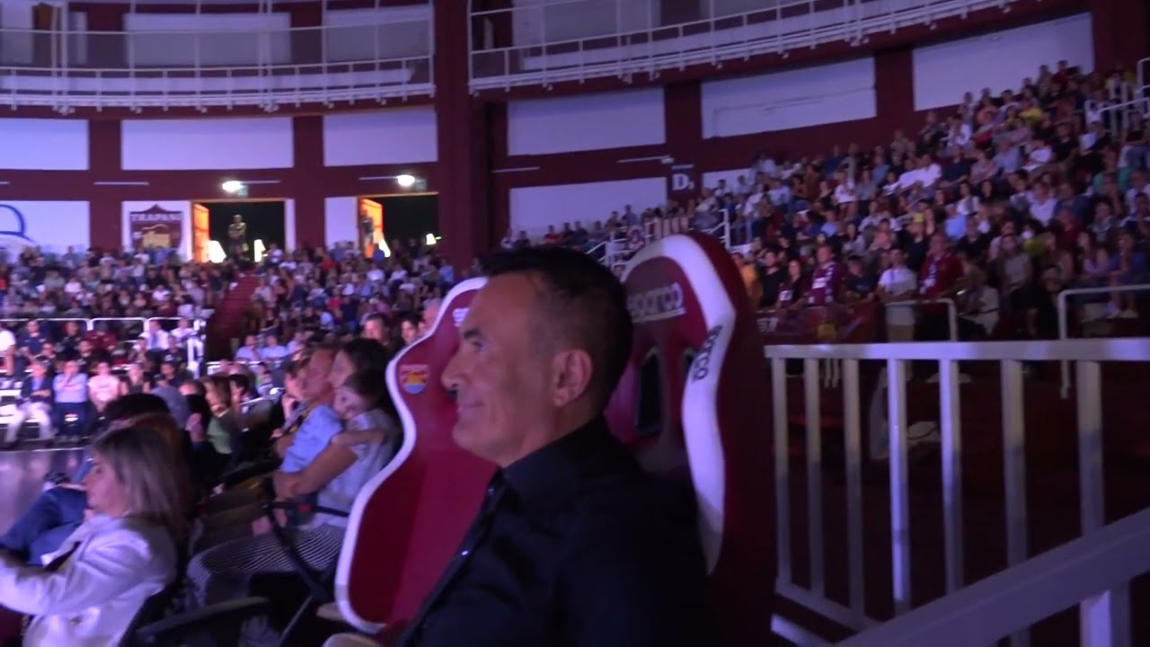 Gli Shark di Valerio Antonini e Daniele Parente