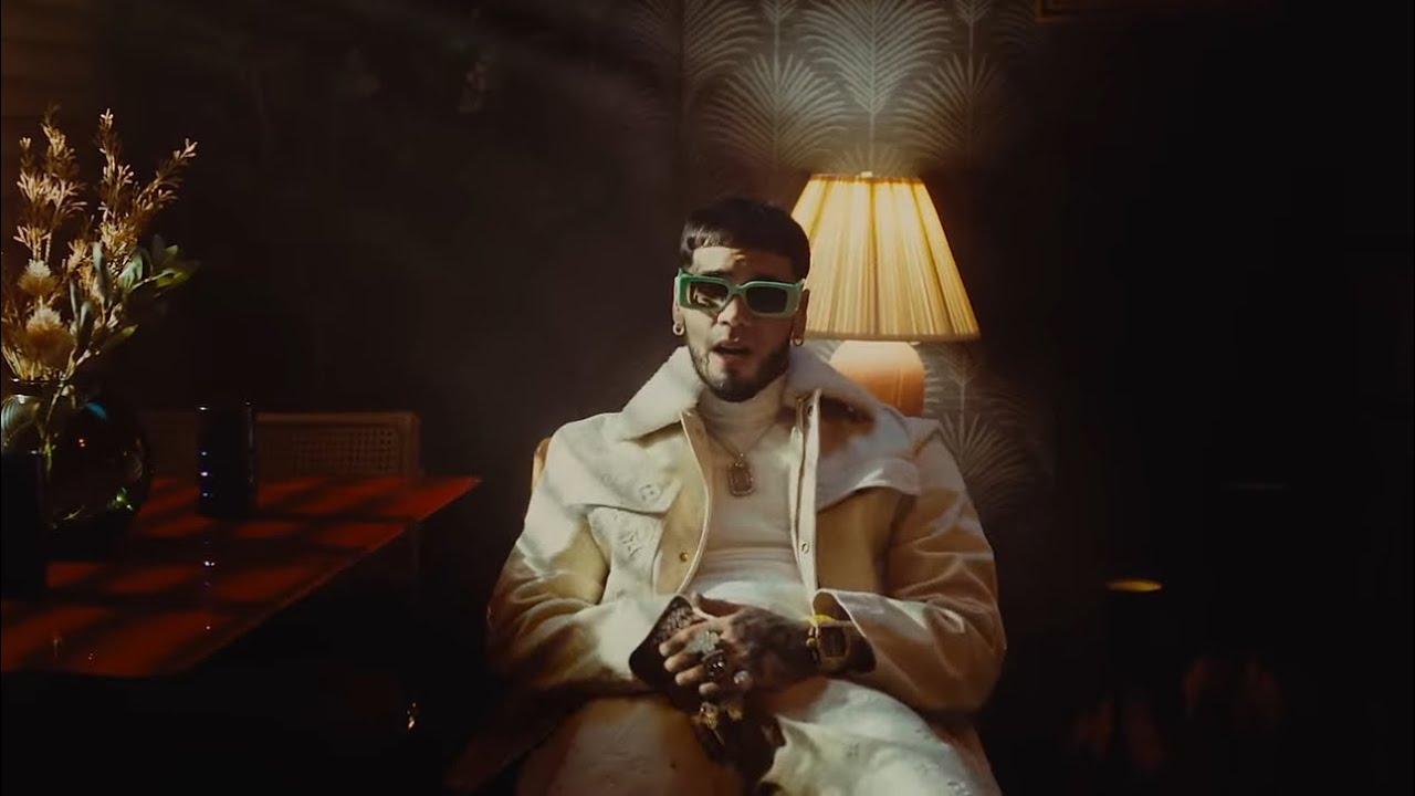 Se Ve Mas Linda Conmigo Que Con El Anuel Video OficialLetra  Maquillaje Anuel AA