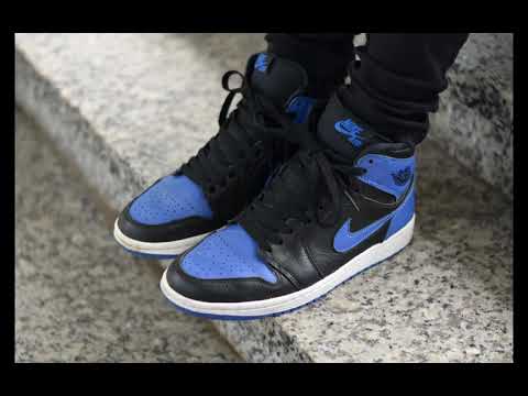 Черно синие найки. Nike Air Jordan 1 Blue Black. Nike Air Jordan Black Blue. Nike Air Jordan 1 Mid синие.