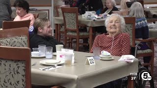 Students give seniors Valentine's Day cards