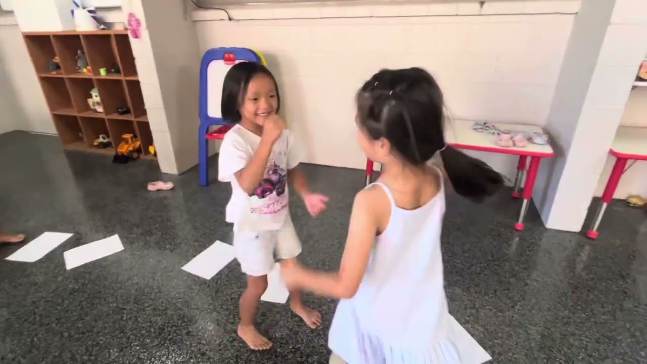 Sunday school game,Rock,  Scissors, paper shot 🤩🤩ခလေးများရဲ့ ကစားပွဲလေး 