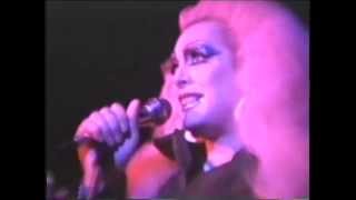 Drag Queen Audrey White - \
