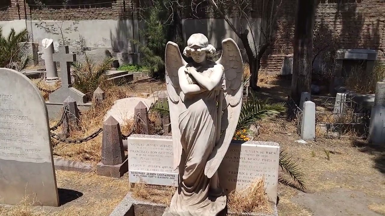 Cementerio General. Patio Disidentes. Comuna de Recoleta, Santiago, Chile.