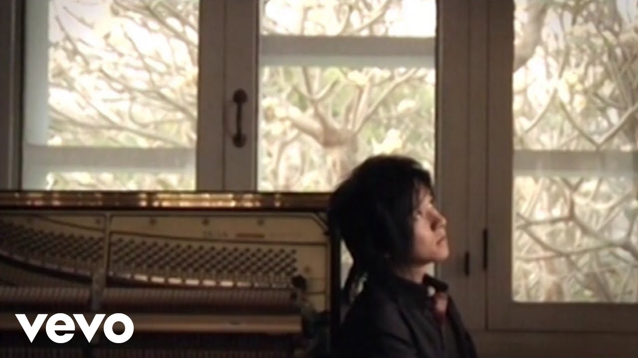 ปกเพลง เฉียด — TOR+ SAKSIT