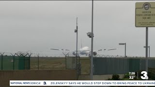 Delta flight makes emergency landing at LAX