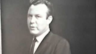 Jim Reeves' Manager Reveals Private Secrets. chords