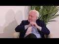 Michel Onfray est l'invité de Charles Gave. "Celui qui croyait au ciel, celui qui n'y croyait pas".