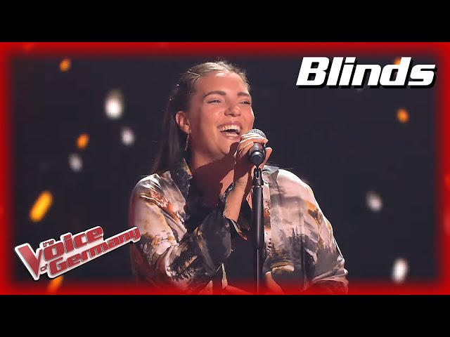 Céline Dion - I Surrender (Bella Robin) | Blinds | The Voice of Germany 2022 class=