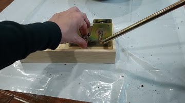 Nut Cracker Duty Walnut Cracker with Wooden Adjustable Nut Tongs Manual Nut Crackers for All Nuts