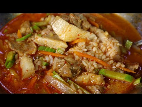 지역 <strong>음식</strong>. 채썬 돼지고기 애호박찌개 <strong>정말</strong> 맛있어요~!