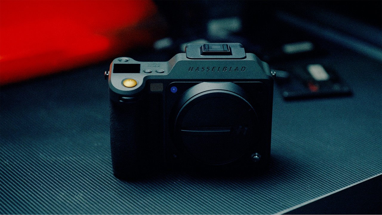 the hasselblad from another timeline