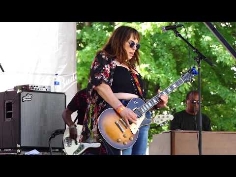 Joanna Connor -