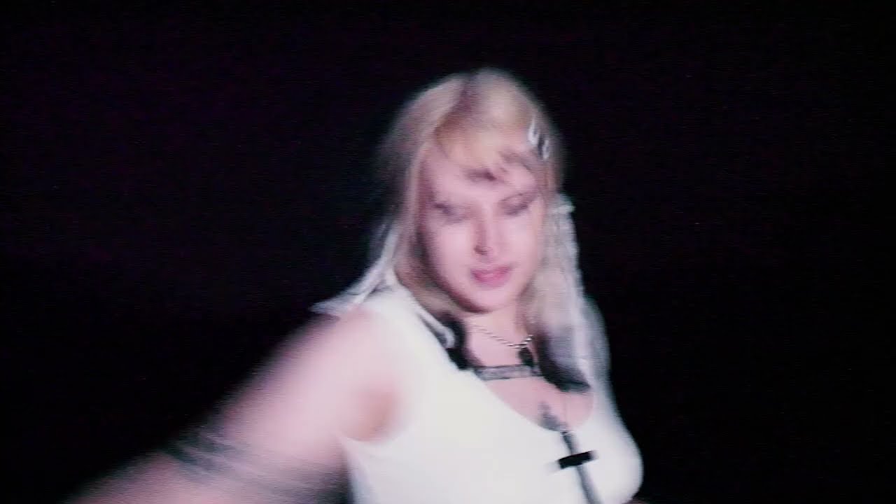 YOUNG FINN - UCIEKAĆ